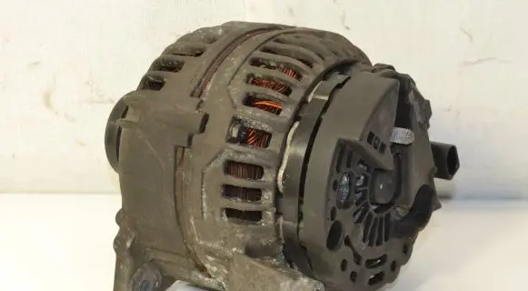 Volkswagen PASSAT B5 Generator/alternator 028903031 0124515083