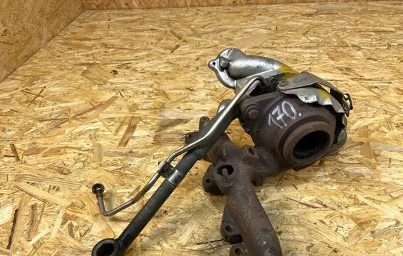 Audi Q3 8U Turbo 03L253010F