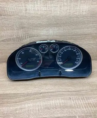 Volkswagen PASSAT B5 Speedometer (instrument cluster) 3B0920827A 110080198