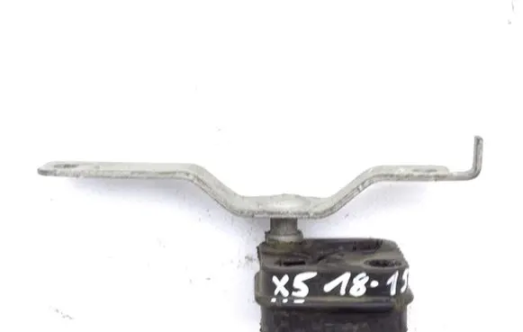 BMW X5M F85 Muffler mount bracket/holder 7854413