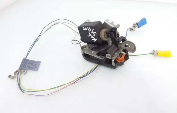 Mercedes-Benz Vaneo W414 Sliding door lock A4147300235