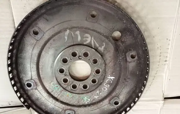 Volvo S80 Flywheel bolts 0000