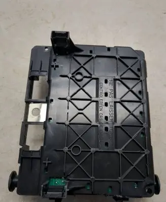 Citroen Xsara Picasso Fuse module U118470003L 9650618480