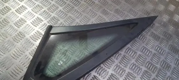 Volvo S80 Rear side window