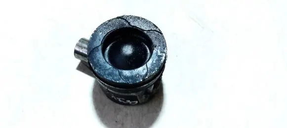 Piston