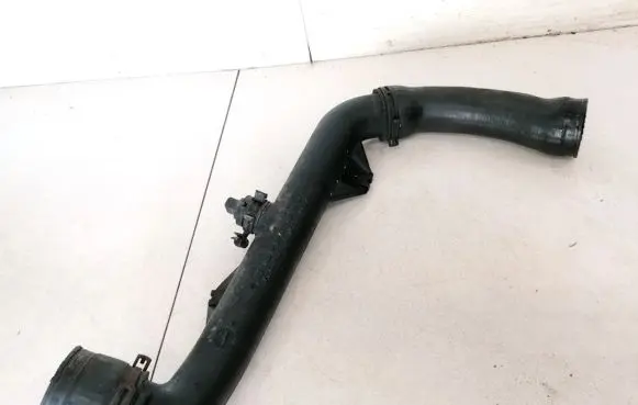 Intercooler hose/pipe