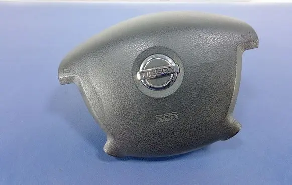 Nissan Primera Steering wheel airbag 