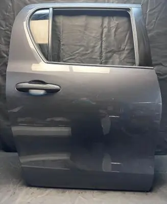 Toyota Hilux VIII Rear door 43R00086