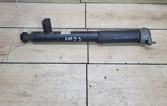 Mercedes-Benz C W204 Rear shock absorber/damper A2043260198 06070073