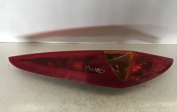 Fiat Punto (188) Rear/tail lights