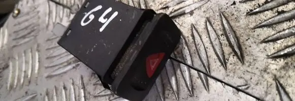 Volkswagen Golf IV Hazard light switch