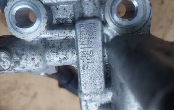 Mazda CX-3 Fuel distributor A15119