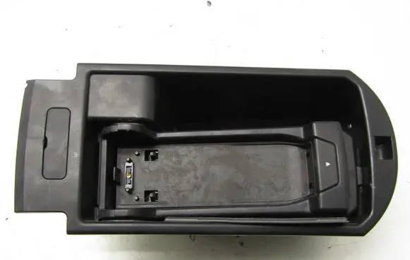 BMW X3 F25 Armrest 
