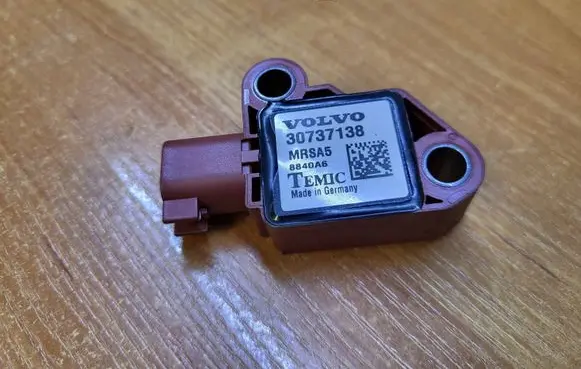 Volvo S40 Airbag deployment crash/impact sensor 8840A6 MRSA5 30737138