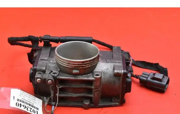 Volvo S60 Throttle body valve 8644346