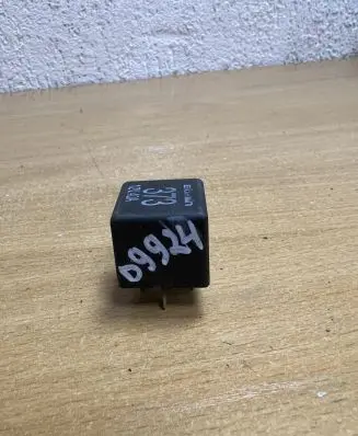 Volkswagen PASSAT B7 USA Other relay 8D0951253A D9924
