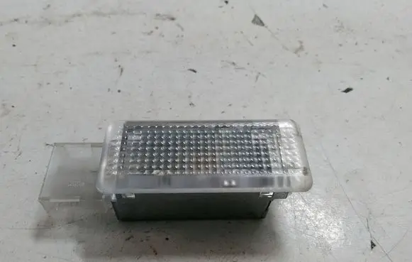 Volkswagen Golf Plus Other interior light 6L0947565