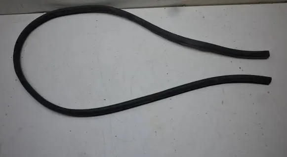 BMW 4 F36 Gran coupe Engine compartment rubber 7310233