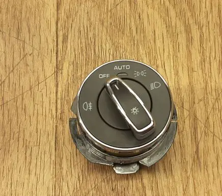 Porsche Macan (95B) Light switch 97061353309