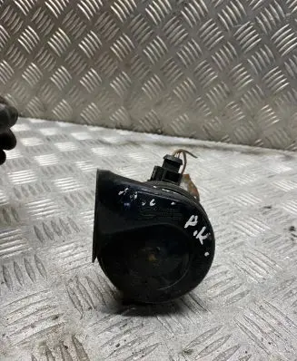 Volkswagen PASSAT CC Horn signal A28657625
