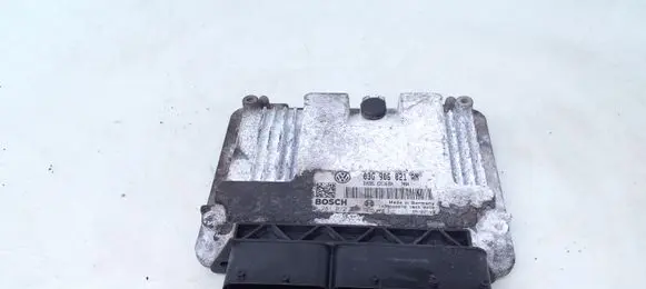 Volkswagen PASSAT B6 Engine control unit/module 03G906021AN 0281012085