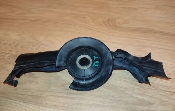 BMW 1 F20 F21 Engine compartment rubber 7307863 51767307863