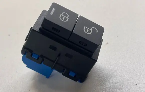 Land Rover Range Rover L405 Central locking switch button CPLA14017AD 551062 P6M6B