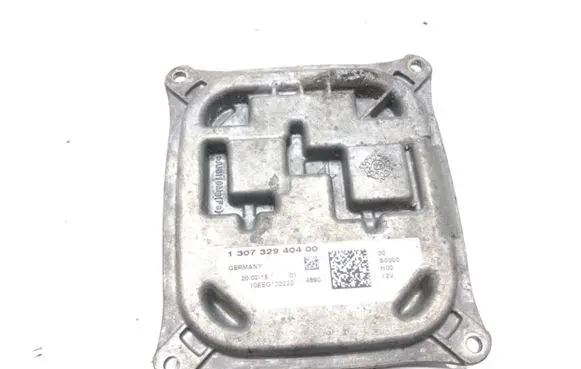 Peugeot 308 SW Voltage converter/converter module 130732940400