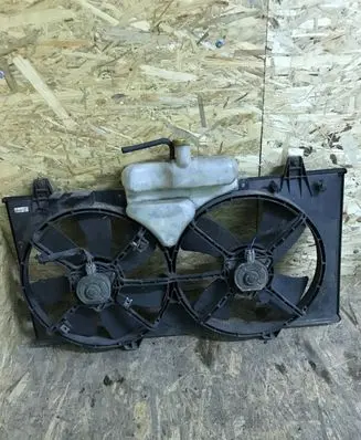Mazda 6 Radiator cooling fan shroud