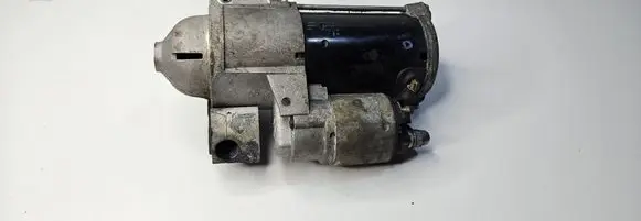 BMW 5 G30 G31 Starter motor 8685988 A1209649
