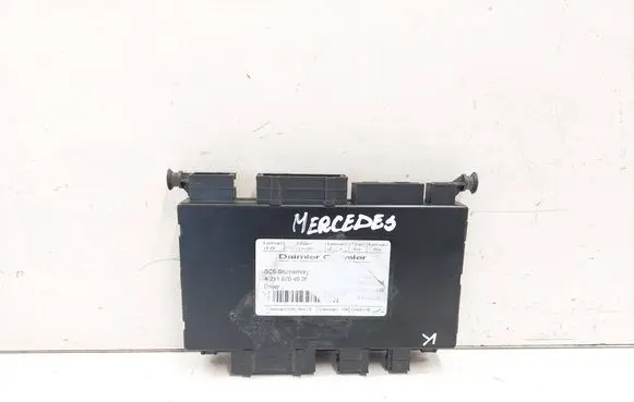 Mercedes-Benz R W251 Seat control module A2118704926