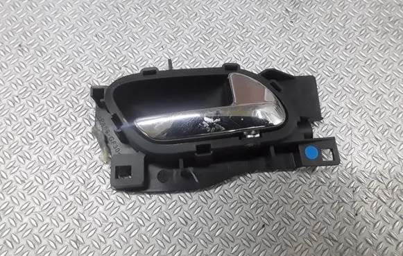 Peugeot 407 Front door interior handle 11D100127386