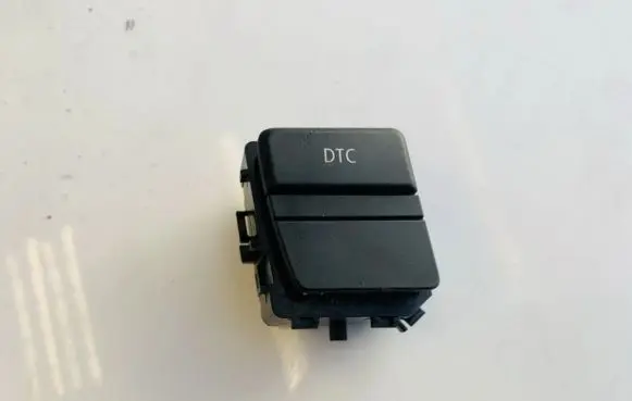 BMW 5 E60 E61 DTC switch 915905102 6131