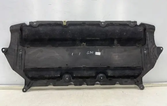 BMW 8 G14 Engine splash shield/under tray 7340168
