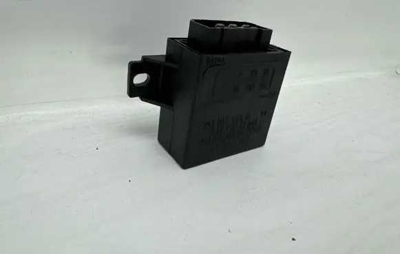 Mercedes-Benz S W140 Light relay 0335210148