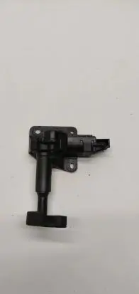 Chrysler Voyager Vent window/glass motor 04717607