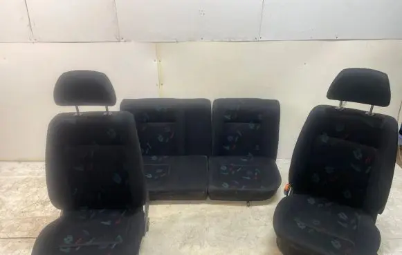 Seat set