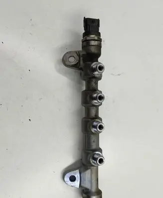 Opel Insignia A Fuel main line pipe 55576177 0445214221 0281006158