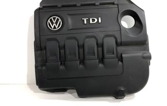 Engine cover (trim)