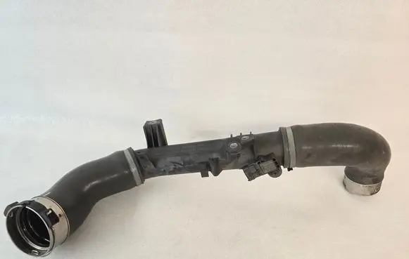 Intercooler hose/pipe