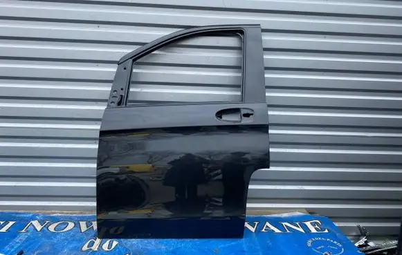 Mercedes-Benz Metris W447 Front door