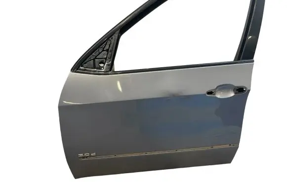 BMW X5 E70 Front door 7211423