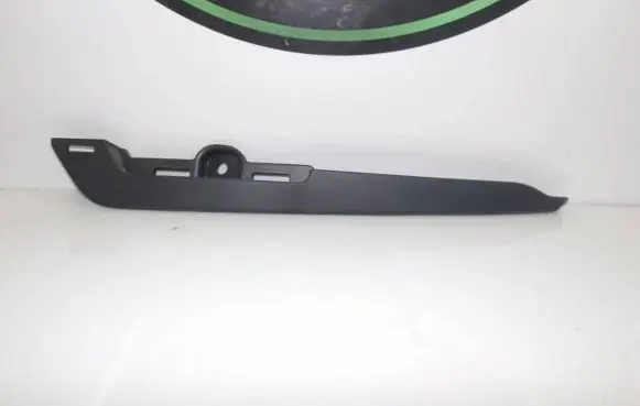 Land Rover Range Rover Evoque L538 Front bumper splitter molding GJ32-17F018-A