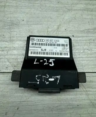 Volkswagen Golf Plus Gateway control module 1K0907530S 1K0907951