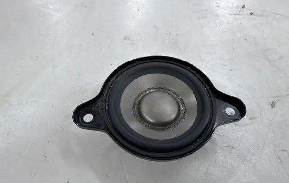 Mercedes-Benz E W211 Parcel shelf speaker A2118203602 03L10401