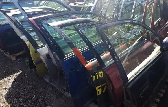 Ford Fiesta Front door