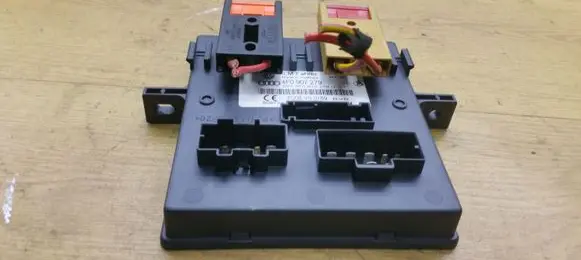Audi A6 Allroad C6 Comfort/convenience module 4F0907279 4F0910279N