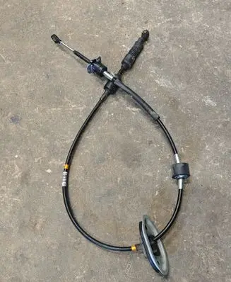 Gear shift cable linkage