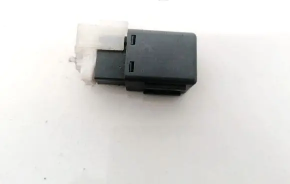 Nissan Almera N16 Other relay 24330c9900