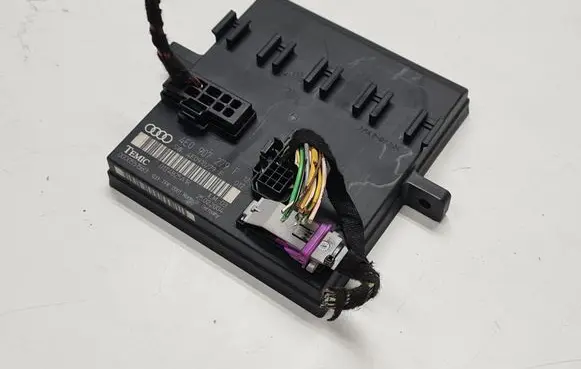 Audi A8 S8 D3 4E Comfort/convenience module 4E0907279F 4E0910279F 00005515B3